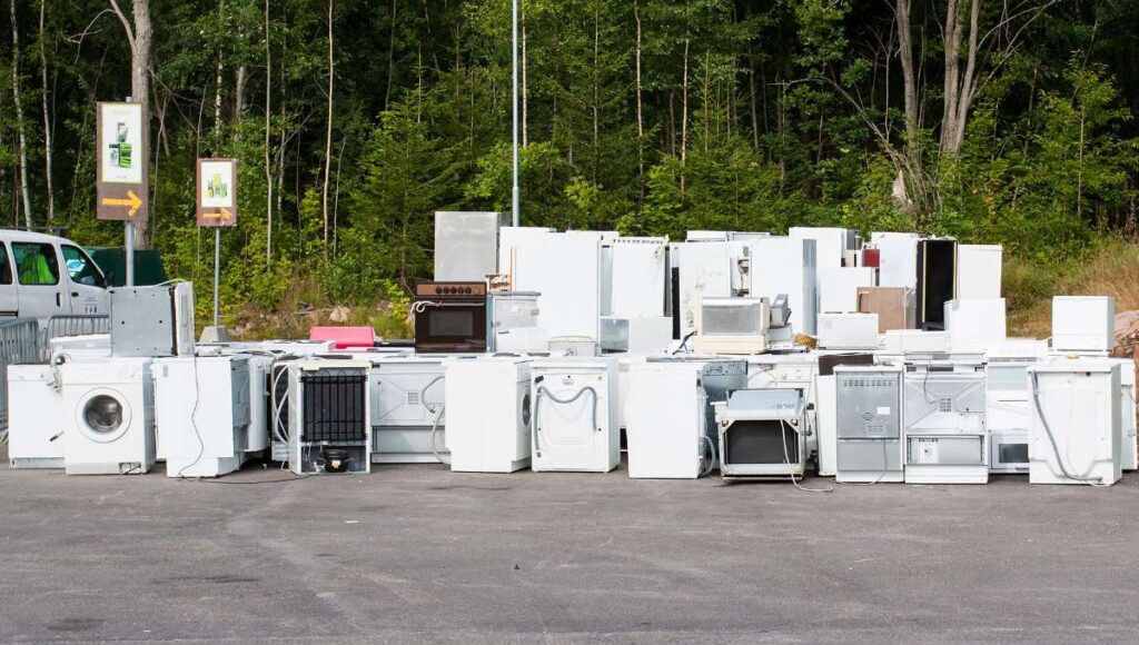 How To Dispose Of Old Washing Machines in Dubai 2 Why Choose a Junk Removal Company For Washing Machine Disposal
