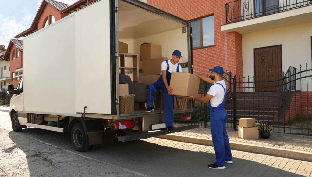 Services Offered by Professional Furniture Movers and Packers in Dubai
